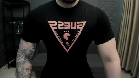 Snapshot of tonywilcoxx chatting on 01-19-25, 06:20 TonyWilcox online show from 01-19-25, 06:20