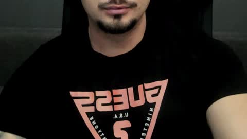 Snapshot of tonywilcoxx chatting on 01-19-25, 09:22 TonyWilcox online show from 01-19-25, 09:22