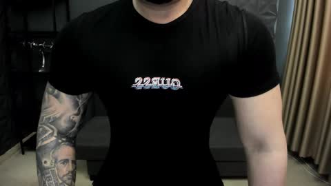 Snapshot of tonywilcoxx chatting on 01-21-25, 09:35 TonyWilcox online show from 01-21-25, 09:35