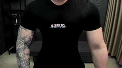 Snapshot of tonywilcoxx chatting on 01-22-25, 06:10 TonyWilcox online show from 01-22-25, 06:10