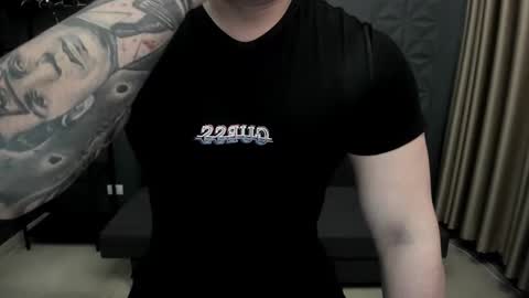 Snapshot of tonywilcoxx chatting on 02-01-25, 12:26 TonyWilcox online show from 02-01-25, 12:26