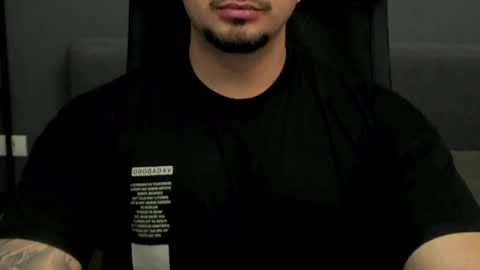 Snapshot of tonywilcoxx chatting on 02-08-25, 11:44 TonyWilcox online show from 02-08-25, 11:44