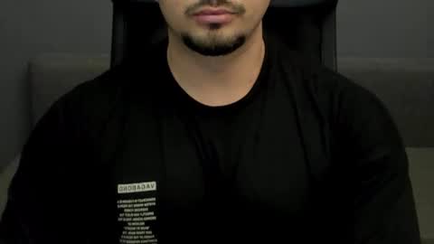 Snapshot of tonywilcoxx chatting on 02-09-25, 12:08 TonyWilcox online show from 02-09-25, 12:08