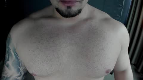 Snapshot of tonywilcoxx chatting on 02-14-25, 09:13 TonyWilcox online show from 02-14-25, 09:13