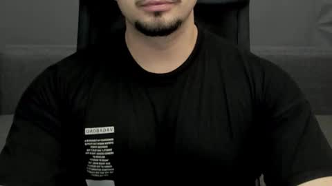 Snapshot of tonywilcoxx chatting on 02-16-25, 09:48 TonyWilcox online show from 02-16-25, 09:48