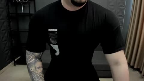 Snapshot of tonywilcoxx chatting on 02-17-25, 09:35 TonyWilcox online show from 02-17-25, 09:35