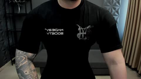 Snapshot of tonywilcoxx chatting on 02-22-25, 06:17 TonyWilcox online show from 02-22-25, 06:17