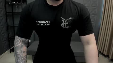 Snapshot of tonywilcoxx chatting on 02-24-25, 06:16 TonyWilcox online show from 02-24-25, 06:16