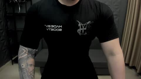 Snapshot of tonywilcoxx chatting on 03-03-25, 04:58 TonyWilcox online show from 03-03-25, 04:58