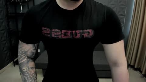 Snapshot of tonywilcoxx chatting on 03-03-25, 11:11 TonyWilcox online show from 03-03-25, 11:11