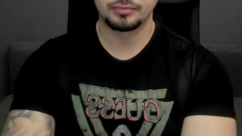 Snapshot of tonywilcoxx chatting on 03-06-25, 08:30 TonyWilcox online show from 03-06-25, 08:30