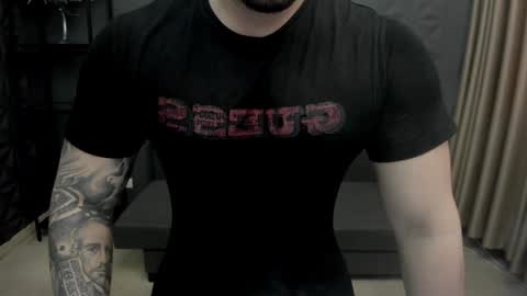 Snapshot of tonywilcoxx chatting on 03-09-25, 11:25 TonyWilcox online show from 03-09-25, 11:25