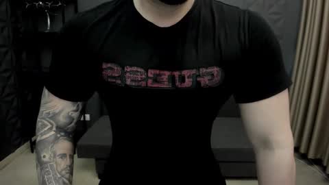 Snapshot of tonywilcoxx chatting on 03-10-25, 11:32 TonyWilcox online show from 03-10-25, 11:32