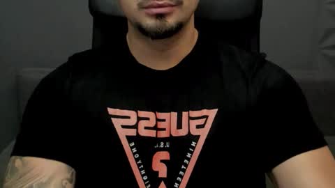 Snapshot of tonywilcoxx chatting on 09-21-25, 05:42 TonyWilcox online show from 09-21-25, 05:42