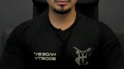 Snapshot of tonywilcoxx chatting on 10-19-25, 04:46 TonyWilcox online show from 10-19-25, 04:46