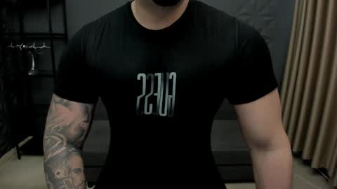 Snapshot of tonywilcoxx chatting on 12-04-25, 06:55 TonyWilcox online show from 12-04-25, 06:55