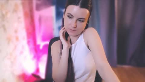 Snapshot of too_beautiful chatting on 03-12-25, 01:51 Elizabeth online show from 03-12-25, 01:51