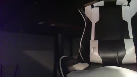 Snapshot of tool1 chatting on 12-18-24, 12:10 tool1 online show from 12-18-24, 12:10