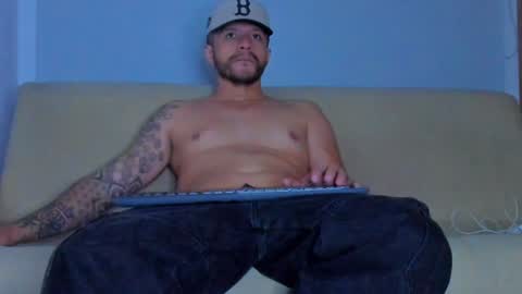 Snapshot of toonnydee chatting on 01-13-25, 01:45 Tony Dee online show from 01-13-25, 01:45