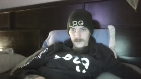 Snapshot of tootall803 chatting on 12-03-24, 04:25 TooTall803 online show from 12-03-24, 04:25