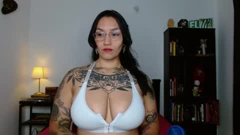 Snapshot of toothyy chatting on 06-06-26, 11:59 toothyy online show from 06-06-26, 11:59