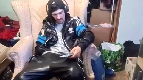 SagMeOreduceMe online show from 11-20-25, 01:22