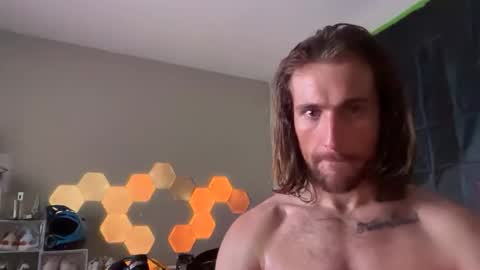 Snapshot of topherhopkins744 chatting on 03-19-26, 08:40 topherhopkins744 online show from 03-19-26, 08:40