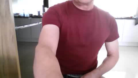 topsecreton online show from 04-15-26, 08:10