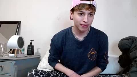 Snapshot of topzaddy chatting on 02-25-26, 04:00 TopZaddy online show from 02-25-26, 04:00