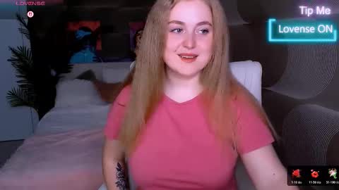 tori_blond online show from 11-23-25, 07:41