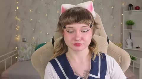 Tori online show from 05-15-26, 11:45