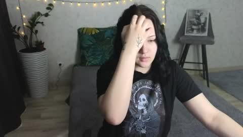Tori online show from 05-29-26, 12:41
