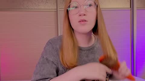 Snapshot of tori_the_witch chatting on 01-25-25, 05:07 Tori online show from 01-25-25, 05:07