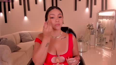 Tori Cross online show from 02-06-25, 11:43