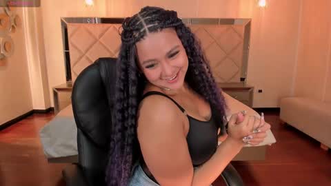 Tori Cross online show from 02-20-25, 12:57