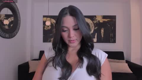 Tori Cross online show from 10-30-25, 01:23