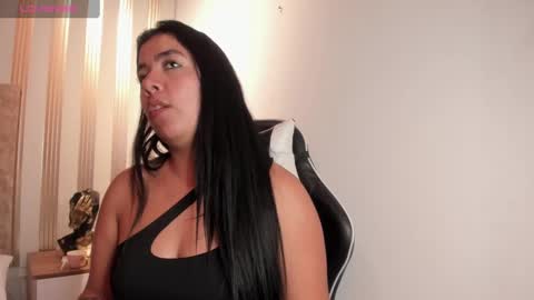 Snapshot of torres_karla chatting on 01-10-25, 10:46 karla online show from 01-10-25, 10:46