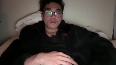 Snapshot of toshikaro0 chatting on 12-27-24, 08:56 Karo online show from 12-27-24, 08:56