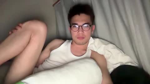 Snapshot of toshikaro0 chatting on 01-22-25, 05:49 Karo online show from 01-22-25, 05:49