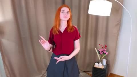 Snapshot of toshikolootens chatting on 11-12-25, 01:50 Mari online show from 11-12-25, 01:50