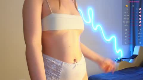 Snapshot of toshimori chatting on 12-16-24, 01:11 Toshi online show from 12-16-24, 01:11