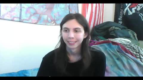 Snapshot of totalfuckingadorable chatting on 01-31-25, 10:10 Luna online show from 01-31-25, 10:10