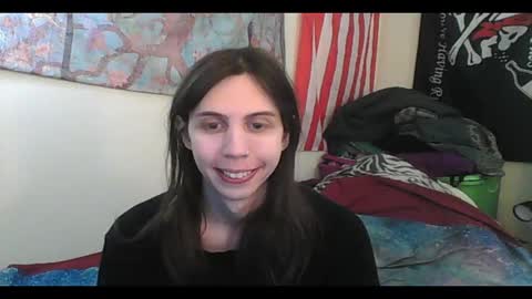 Snapshot of totalfuckingadorable chatting on 02-02-25, 03:43 Luna online show from 02-02-25, 03:43