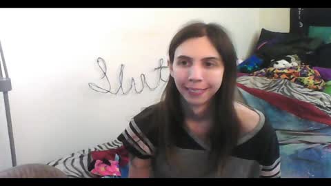 Snapshot of totalfuckingadorable chatting on 10-02-25, 01:56 Luna online show from 10-02-25, 01:56