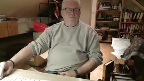 toto758 online show from 12-17-25, 09:21