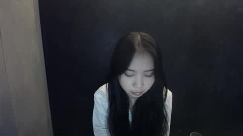 Snapshot of touch_by_touch chatting on 09-12-25, 01:33 touch_by_touch online show from 09-12-25, 01:33