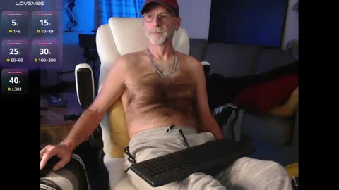 Snapshot of towndude123 chatting on 12-09-24, 02:34 Town online show from 12-09-24, 02:34