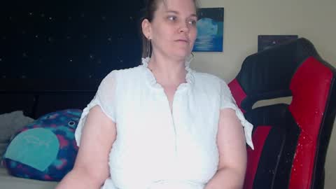 Lilly Miss Mistress Goddess Maam Queen Boss online show from 12-31-24, 11:53