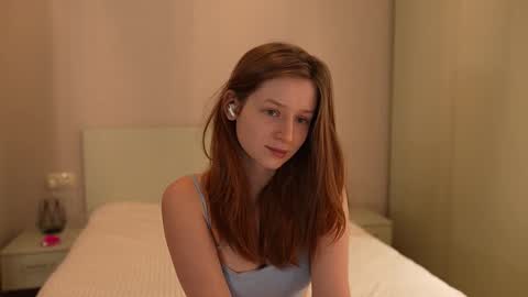 Snapshot of toxl chatting on 09-23-25, 06:00 Bella online show from 09-23-25, 06:00