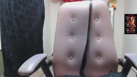 Snapshot of toxxxic_cams chatting on 02-18-26, 07:04 toxca69 online show from 02-18-26, 07:04